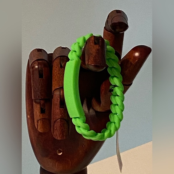 Marc Jacobs Accessories - Marc Jacob’s Silicone Vibrant Green Braided Bracelet NWT